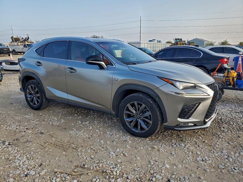 JTJYARBZ1J2101034 - 2018 LEXUS NX 300 BASE CHARCOAL photo 4