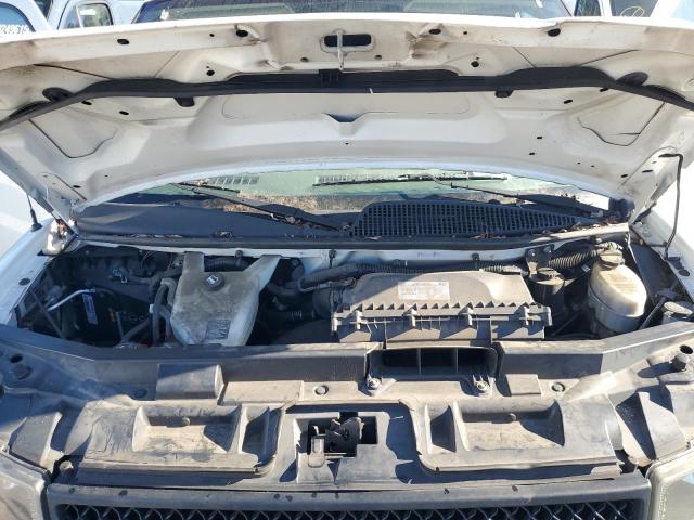 1GCWGAFP7J1190343 - 2018 CHEVROLET EXPRESS G2 WHITE photo 11