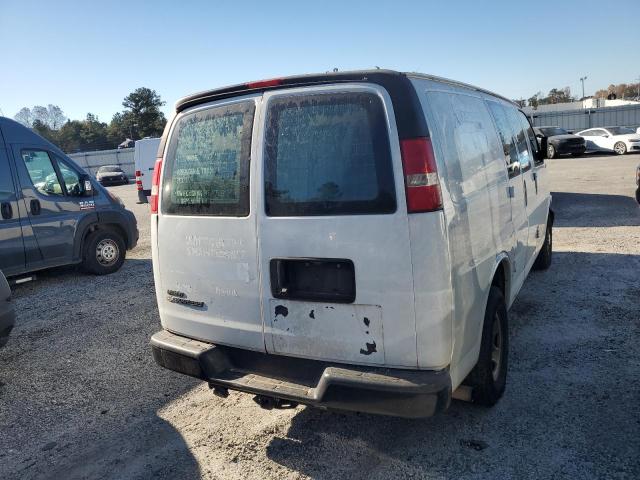 1GCWGAFP7J1190343 - 2018 CHEVROLET EXPRESS G2 WHITE photo 3