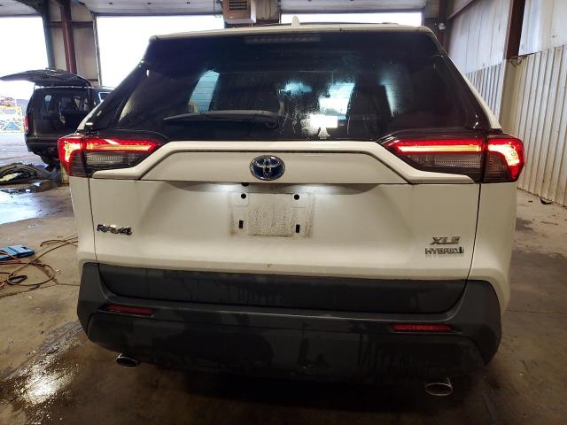 4T3RWRFV8RU129478 - 2024 TOYOTA RAV4 XLE WHITE photo 6