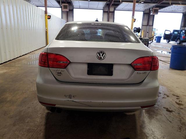 3VWDZ7AJ8BM318971 - 2011 VOLKSWAGEN JETTA SE SILVER photo 6