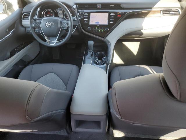 4T1C11AK4LU857513 - 2020 TOYOTA CAMRY LE SILVER photo 8