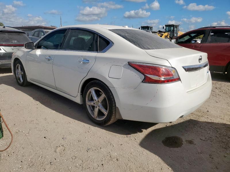 1N4AL3AP0DN534431 - 2013 NISSAN ALTIMA 2.5 WHITE photo 2