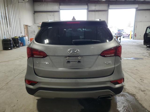 5NMZUDLB8JH078365 - 2018 HYUNDAI SANTA FE S ნაცრისფერი ფოტო 6