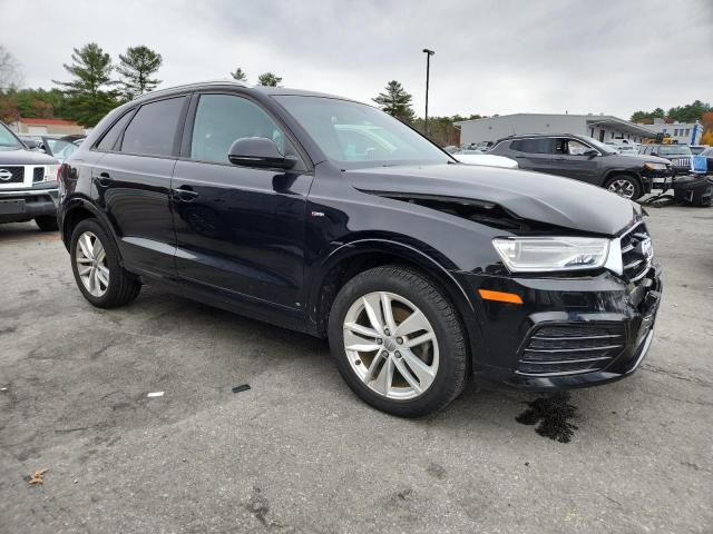 WA1ECCFS7JR032460 - 2018 AUDI Q3 PREMIUM Czarny zdjęcie 4