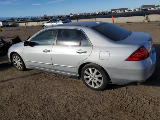 1HGCM66877A042396 - 2007 HONDA ACCORD EX SILVER photo 2