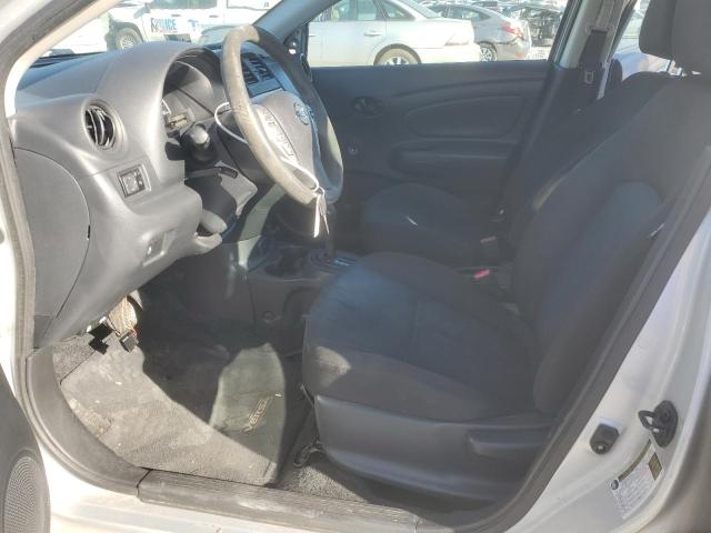 3N1CN7AP9JL820300 - 2018 NISSAN VERSA S 银色 照片 7