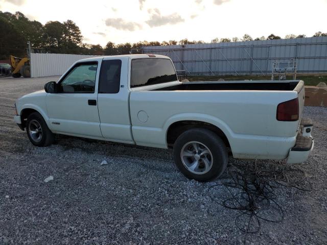 1GCCS19W728212855 - 2002 CHEVROLET S TRUCK S10 WHITE photo 2