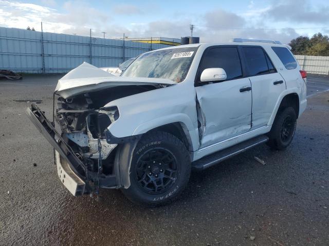 2013 TOYOTA 4RUNNER SR5, 