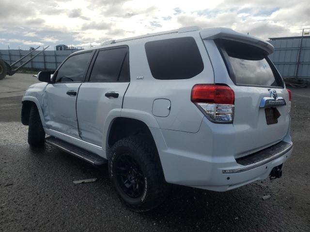 JTEZU5JR8D5049053 - 2013 TOYOTA 4RUNNER SR5 白色 照片 2