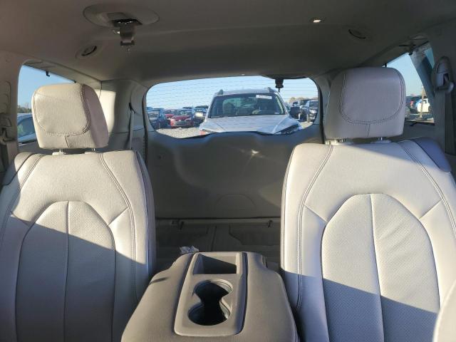 2C4RC1BGXJR246527 - 2018 CHRYSLER PACIFICA TOURING L WHITE photo 10