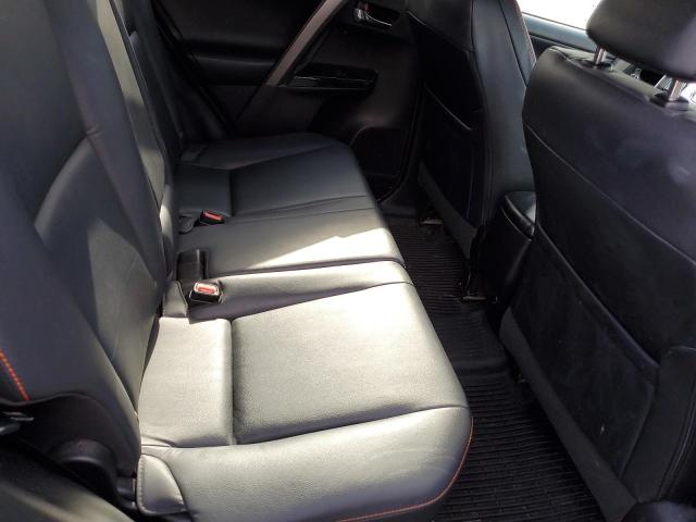 2T3JFREV0HW607082 - 2017 TOYOTA RAV4 SE 白色 照片 11