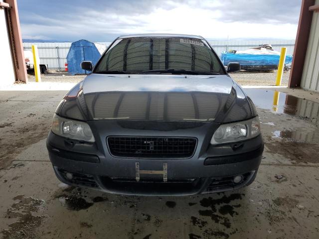 YV1RH52Y842321160 - 2004 VOLVO S60 R GRAY photo 5