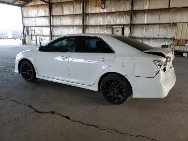 4T1BF1FK2CU179463 - 2012 TOYOTA CAMRY BASE WHITE photo 2