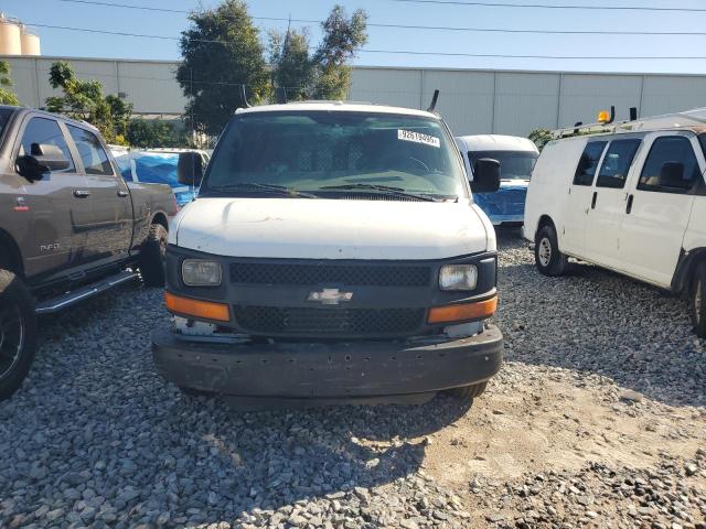 1GCFG15X651221718 - 2005 CHEVROLET EXPRESS WHITE photo 5