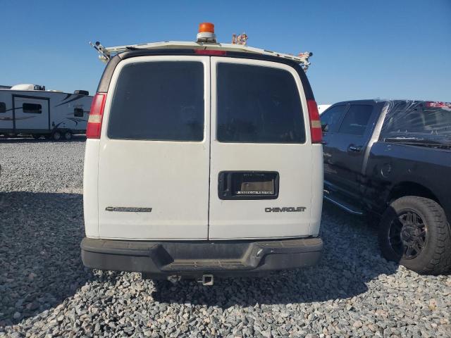 1GCFG15X651221718 - 2005 CHEVROLET EXPRESS WHITE photo 6