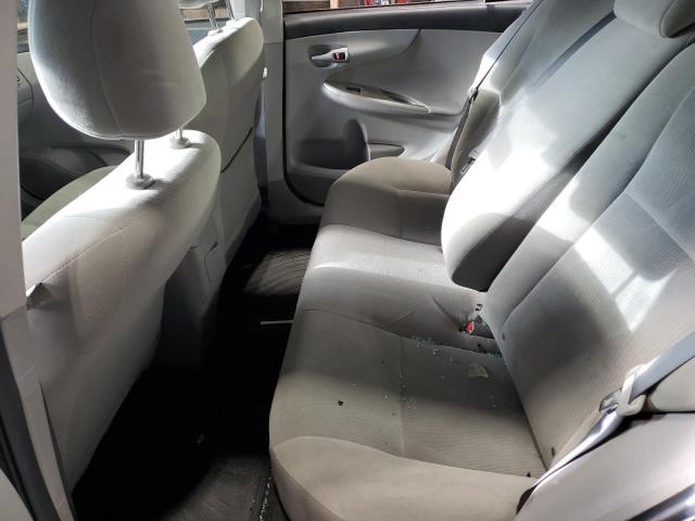 2T1BU4EE4CC875195 - 2012 TOYOTA COROLLA BASE SILVER photo 10