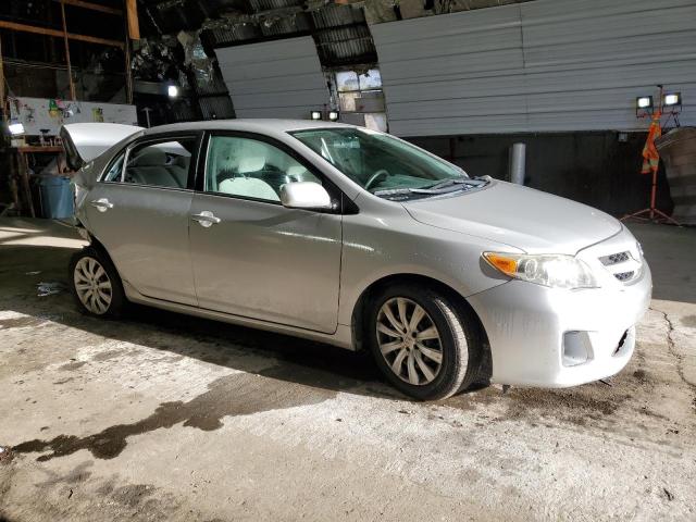 2T1BU4EE4CC875195 - 2012 TOYOTA COROLLA BASE SILVER photo 4
