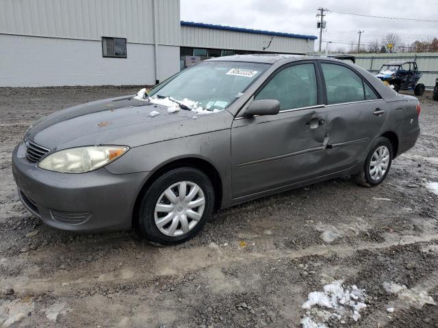 2005 TOYOTA CAMRY LE, 