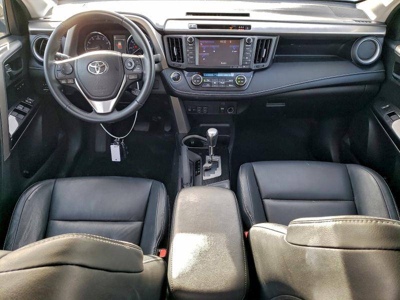 2T3DFREV4HW651339 - 2017 TOYOTA RAV4 LIMITED 勃艮第红 照片 8