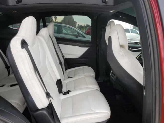 5YJXCAE23HF067744 - 2017 TESLA MODEL X Czerwony zdjęcie 11