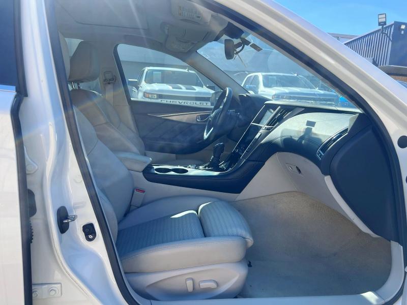 JN1EV7AP8JM360111 - 2018 INFINITI Q50 LUXE 白色 照片 5