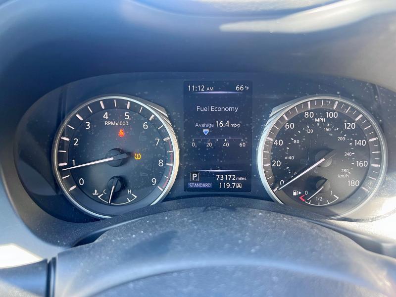 JN1EV7AP8JM360111 - 2018 INFINITI Q50 LUXE 白色 照片 8