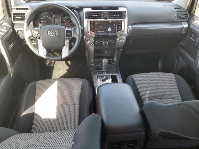 JTEEU5JRXR5310625 - 2024 TOYOTA 4RUNNER SR5 黑色 照片 8