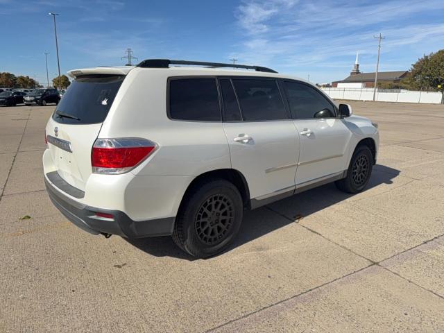 5TDZK3EH0CS086445 - 2012 TOYOTA HIGHLANDER BASE Սպիտակ լուսանկար 4
