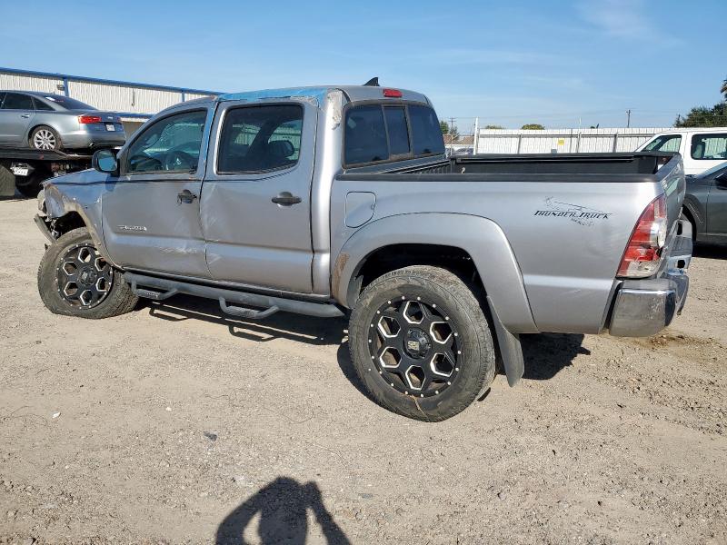 3TMJU4GN1FM176286 - 2015 TOYOTA TACOMA DOUBLE CAB PRERUNNER SILVER photo 2