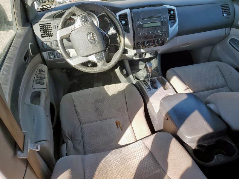 3TMJU4GN1FM176286 - 2015 TOYOTA TACOMA DOUBLE CAB PRERUNNER SILVER photo 8