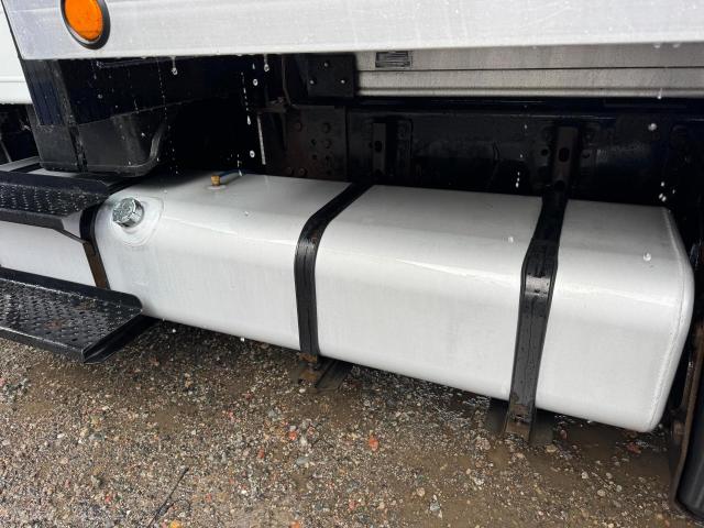 1FVACXCY7HHJF5874 - 2017 FREIGHTLINER M2 106 MEDIUM DUTY WHITE photo 12