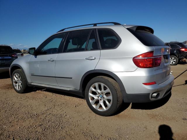 5UXZV4C52BL741175 - 2011 BMW X5 XDRIVE35I 银色 照片 2