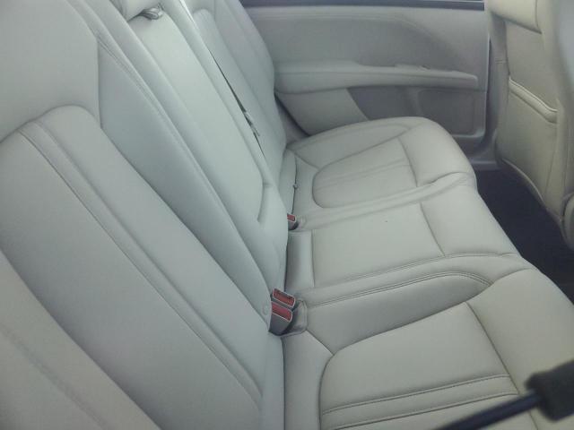 3LN6L5A98KR613493 - 2019 LINCOLN MKZ BLUE photo 11