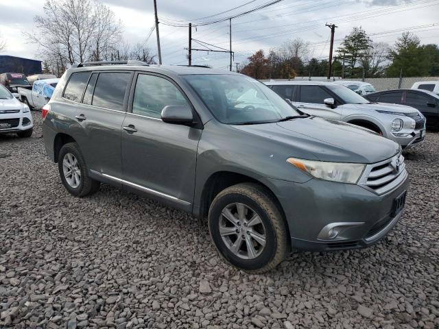 5TDBK3EH8DS178700 - 2013 TOYOTA HIGHLANDER BASE Зеленый фото 4