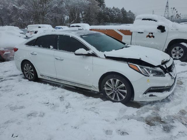 5NPE34AF4GH380397 - 2016 HYUNDAI SONATA SPORT WHITE photo 4