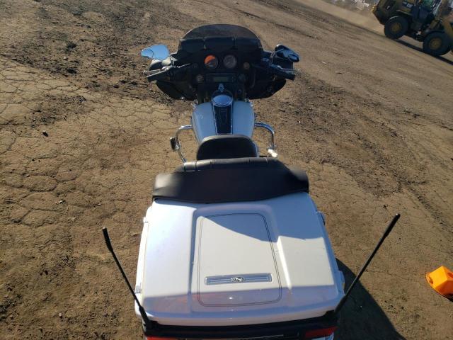 1HD1FCW136Y694812 - 2006 HARLEY-DAVIDSON FLHTCUI WHITE photo 6