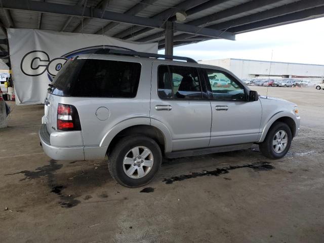 1FMEU7DE1AUA43339 - 2010 FORD EXPLORER XLT 银色 照片 3