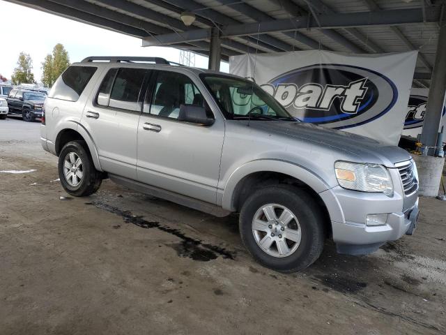 1FMEU7DE1AUA43339 - 2010 FORD EXPLORER XLT 银色 照片 4