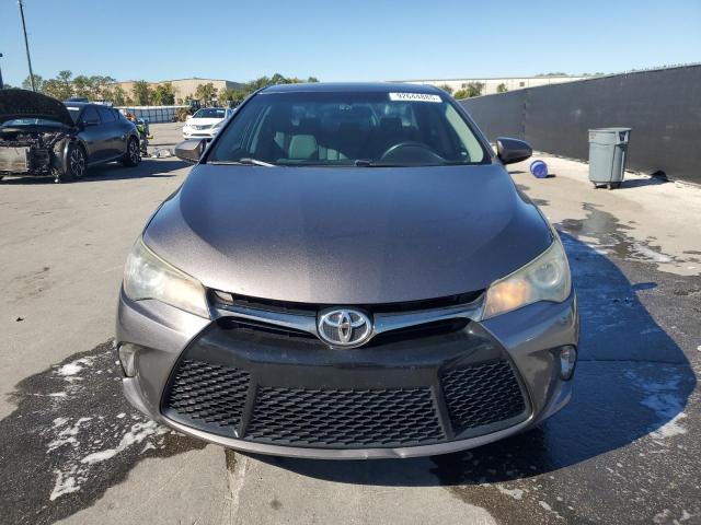 4T1BF1FK6FU062442 - 2015 TOYOTA CAMRY LE GRAY photo 5