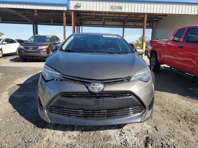 2T1BURHE3JC982583 - 2018 TOYOTA COROLLA L 棕色 照片 5