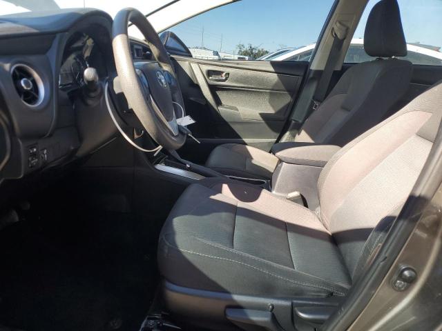 2T1BURHE3JC982583 - 2018 TOYOTA COROLLA L 棕色 照片 7