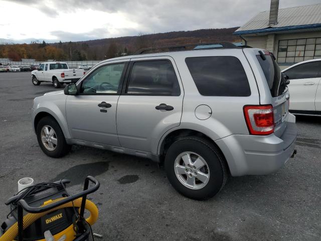 1FMCU9DG1AKB30691 - 2010 FORD ESCAPE XLT SILVER photo 2