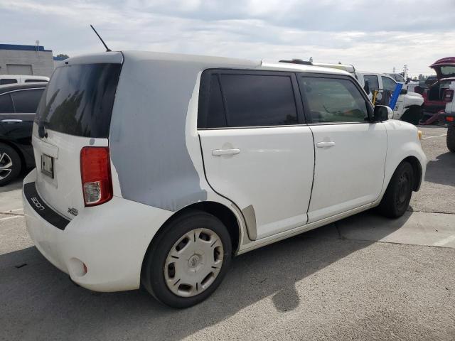 JTLZE4FE9CJ015991 - 2012 TOYOTA SCION XB WHITE photo 3