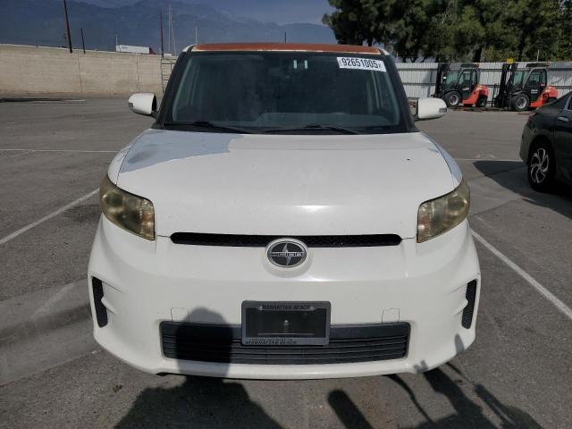 JTLZE4FE9CJ015991 - 2012 TOYOTA SCION XB WHITE photo 5