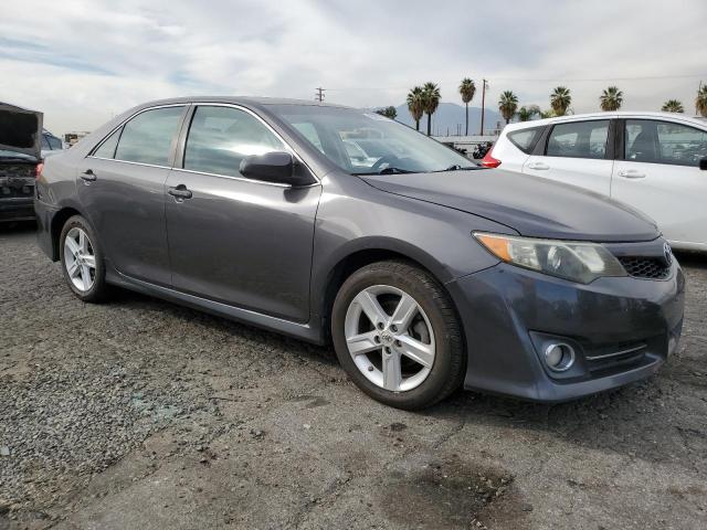 4T1BF1FK7DU643042 - 2013 TOYOTA CAMRY L 灰色 照片 4