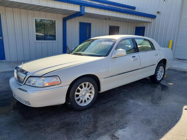 2006 LINCOLN TOWN CAR SIGNATURE, 