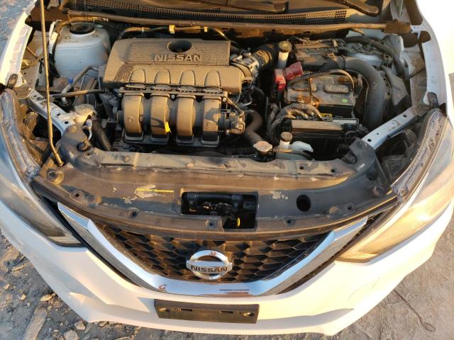 3N1AB7AP2JY275785 - 2018 NISSAN SENTRA S Blanc photo 11
