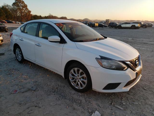 3N1AB7AP2JY275785 - 2018 NISSAN SENTRA S Blanc photo 4