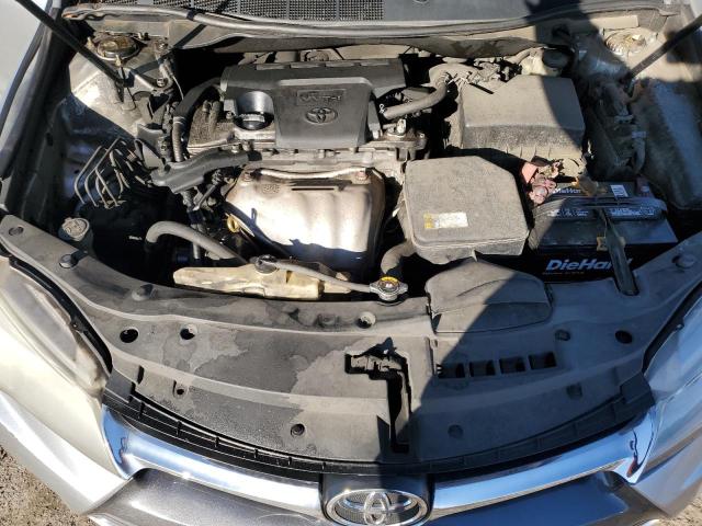 4T4BF1FKXGR518949 - 2016 TOYOTA CAMRY LE 灰色 照片 11